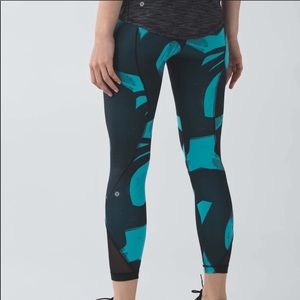 EUC Lululemon Inspire tight II 6 🍋
